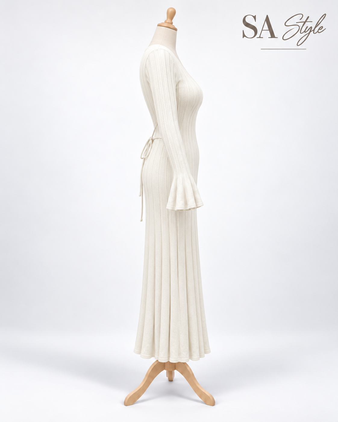 Rippstrick-Maxikleid in Cremeweiß