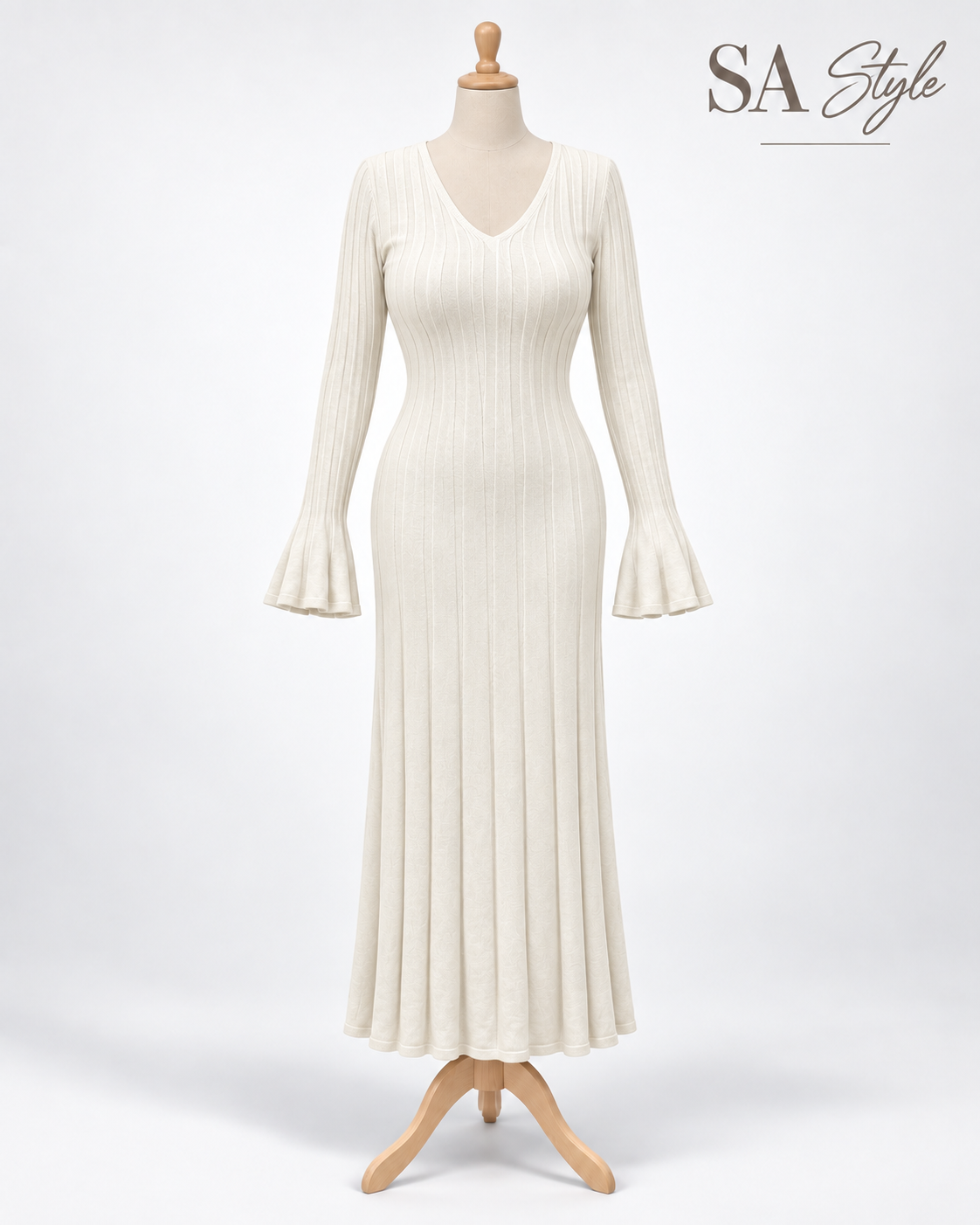 Rippstrick-Maxikleid in Cremeweiß