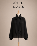 Plissee-Bluse mit Schleifenkragen – Schwarz